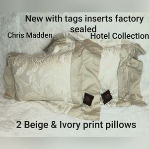 SOLD🚫🚫🚫2 New Beige & Ivory Print Chris Madden pillows